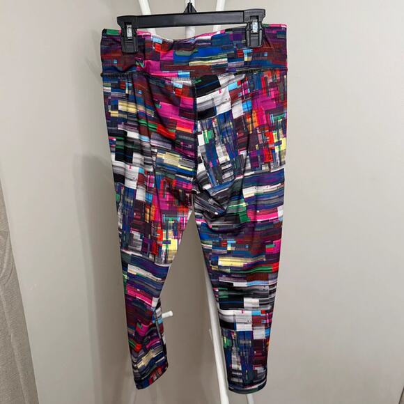 Danskin Now Women’s M Leggings Multicolor Abstract Print Mid Rise - Picture 2 of 3